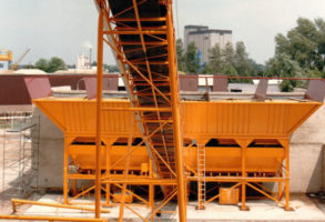1990 Nouvelle centrale à béton sur le site de recyclage d'Helmond