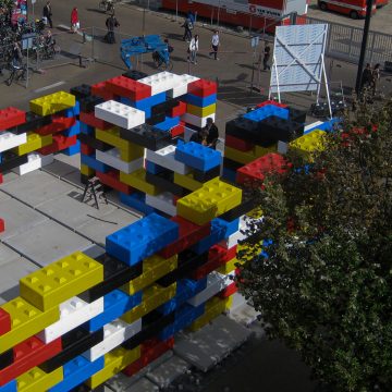 Grote legoblokken van beton